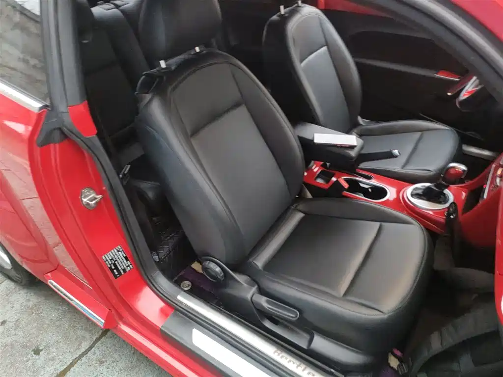 Volkswagen Beetle 2017 180TSI Enjoy фото 16