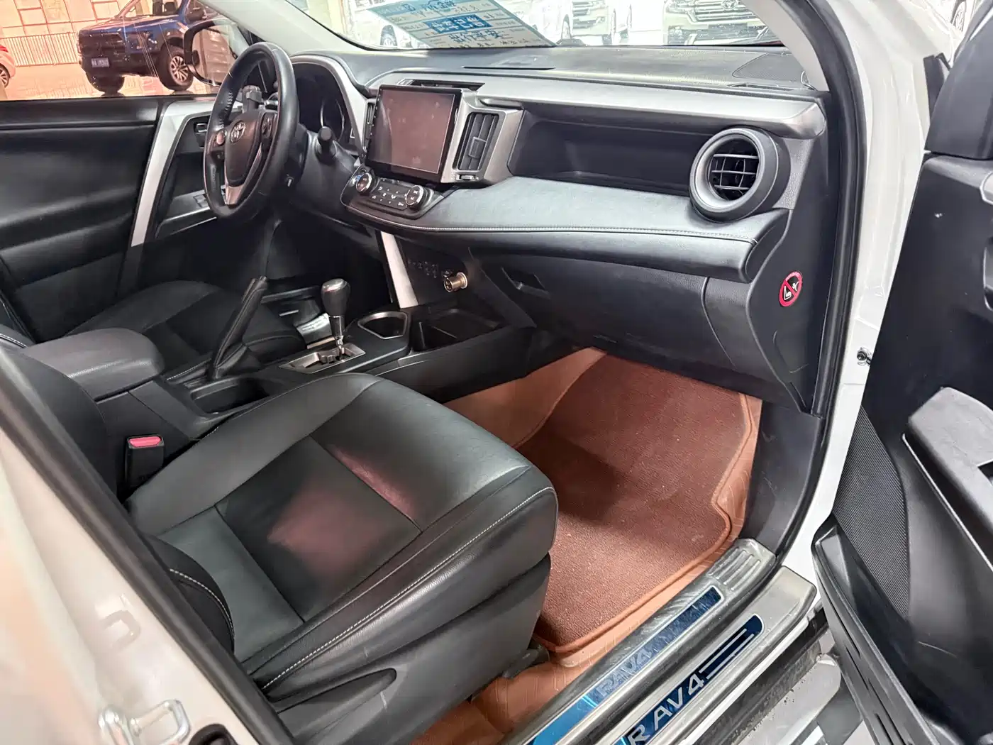 Toyota RAV4 Rongfang 2018 2.5L Automatic 4WD Elite i Edition фото 21