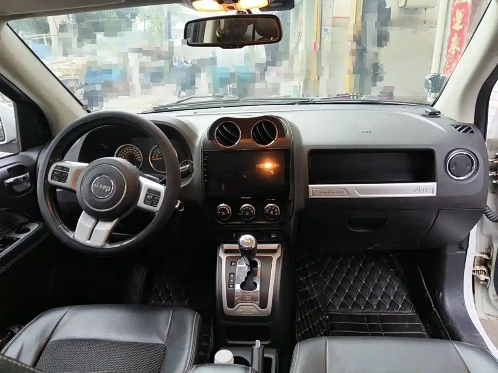 Jeep Compass (Import) 2015 2014 Facelift 2.4L 4WD Comfort Edition
