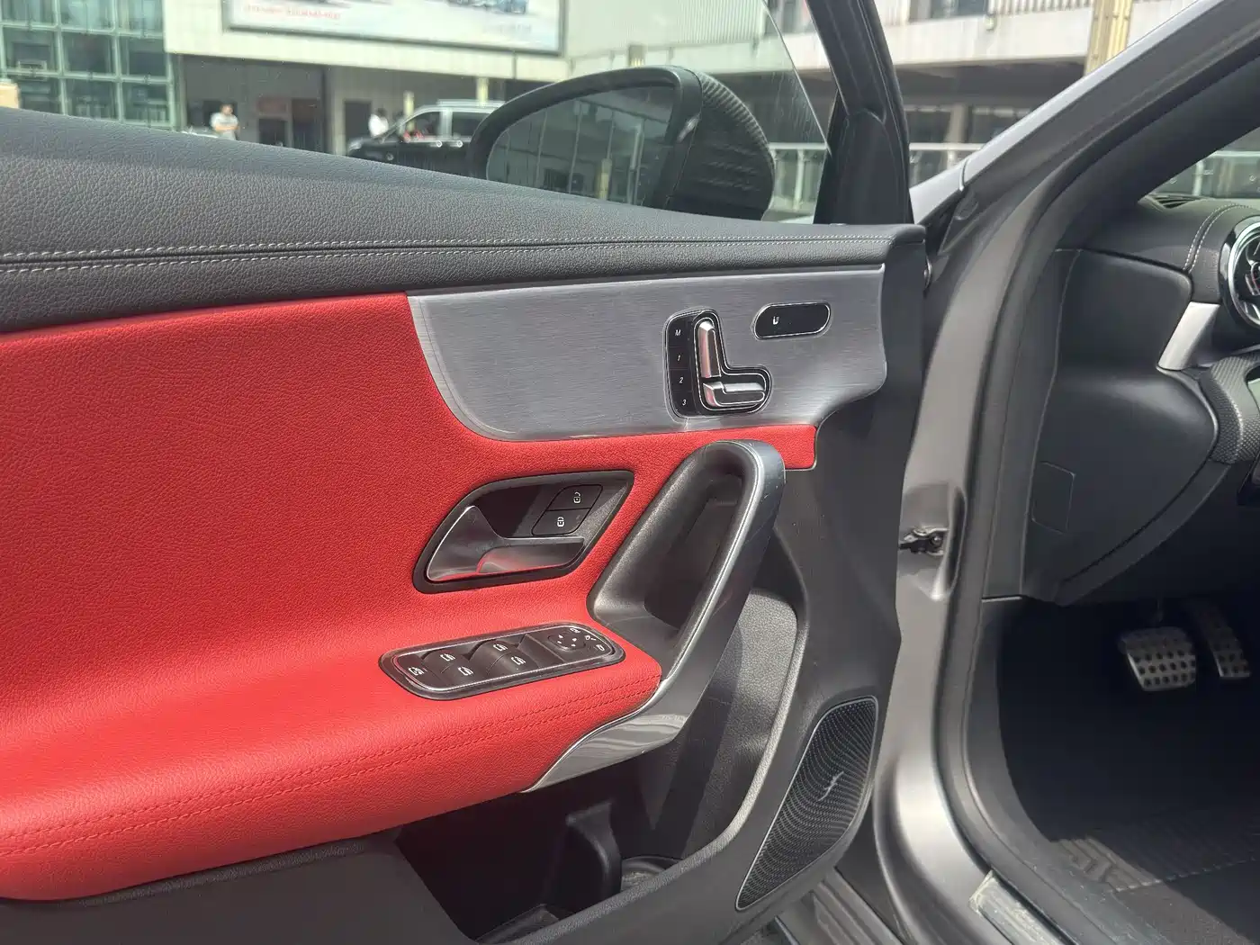 Mercedes-Benz A-Class AMG (Import) 2020 AMG A 35 4MATIC фото 8