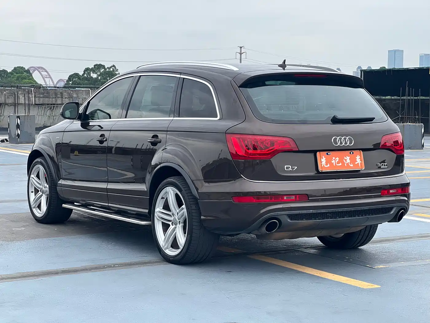 Audi Q7 2011 3.0 TFSI Exclusive (245kW) фото 4