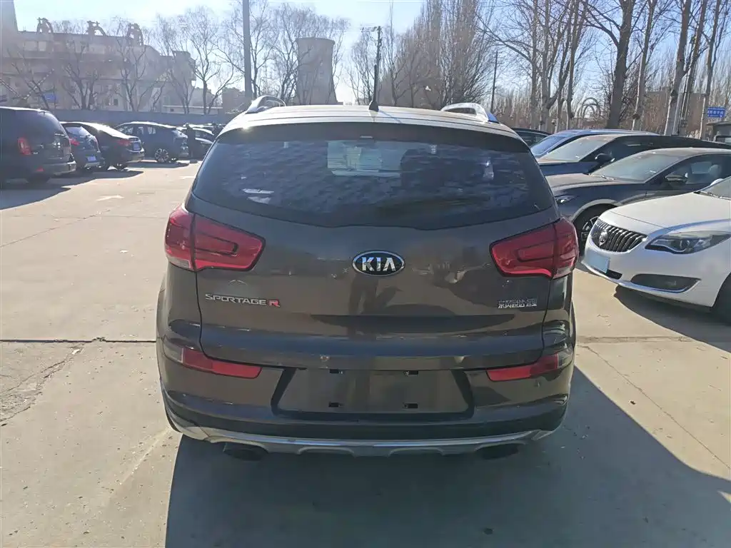 Kia Sportage 2015 2.0L Automatic 2WD DLX фото 6