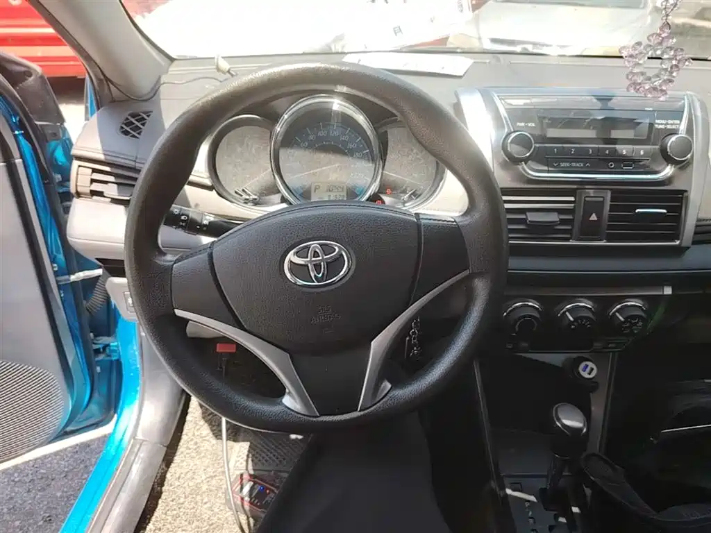 Toyota YARiS L Zhi Xuan 2015 1.5E Auto Charming Edition фото 11