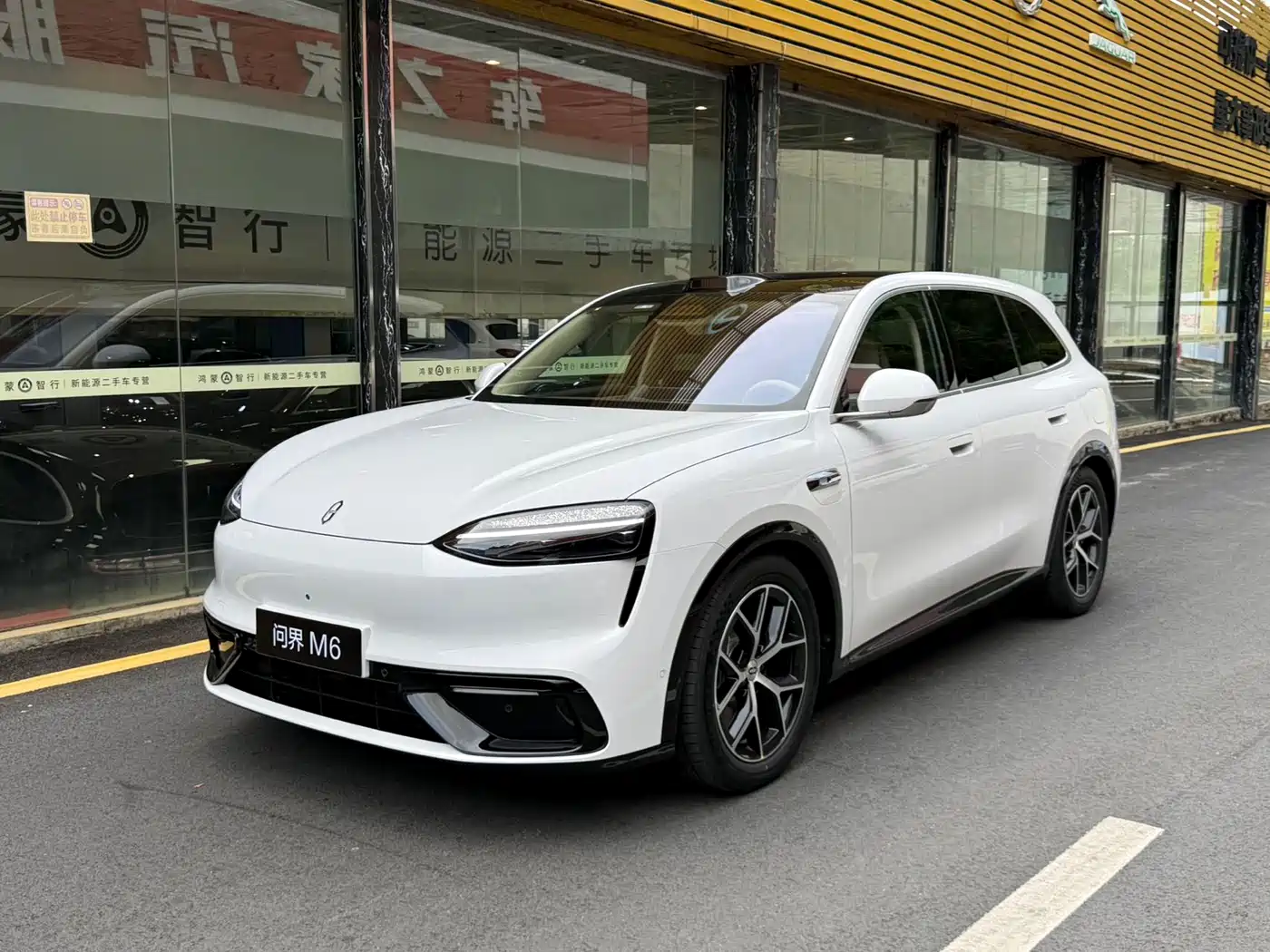 AITO Wenjie AITO M6 2026 Base Model