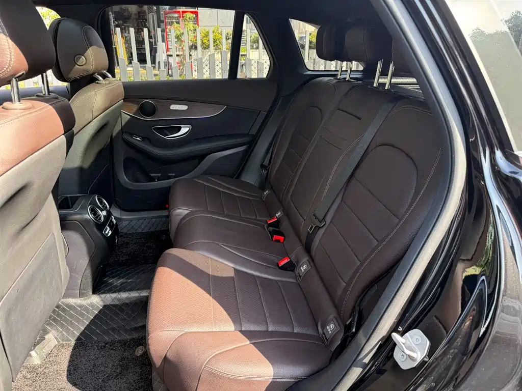 Mercedes-Benz GLC 2021 GLC 260 L 4MATIC Luxury фото 10