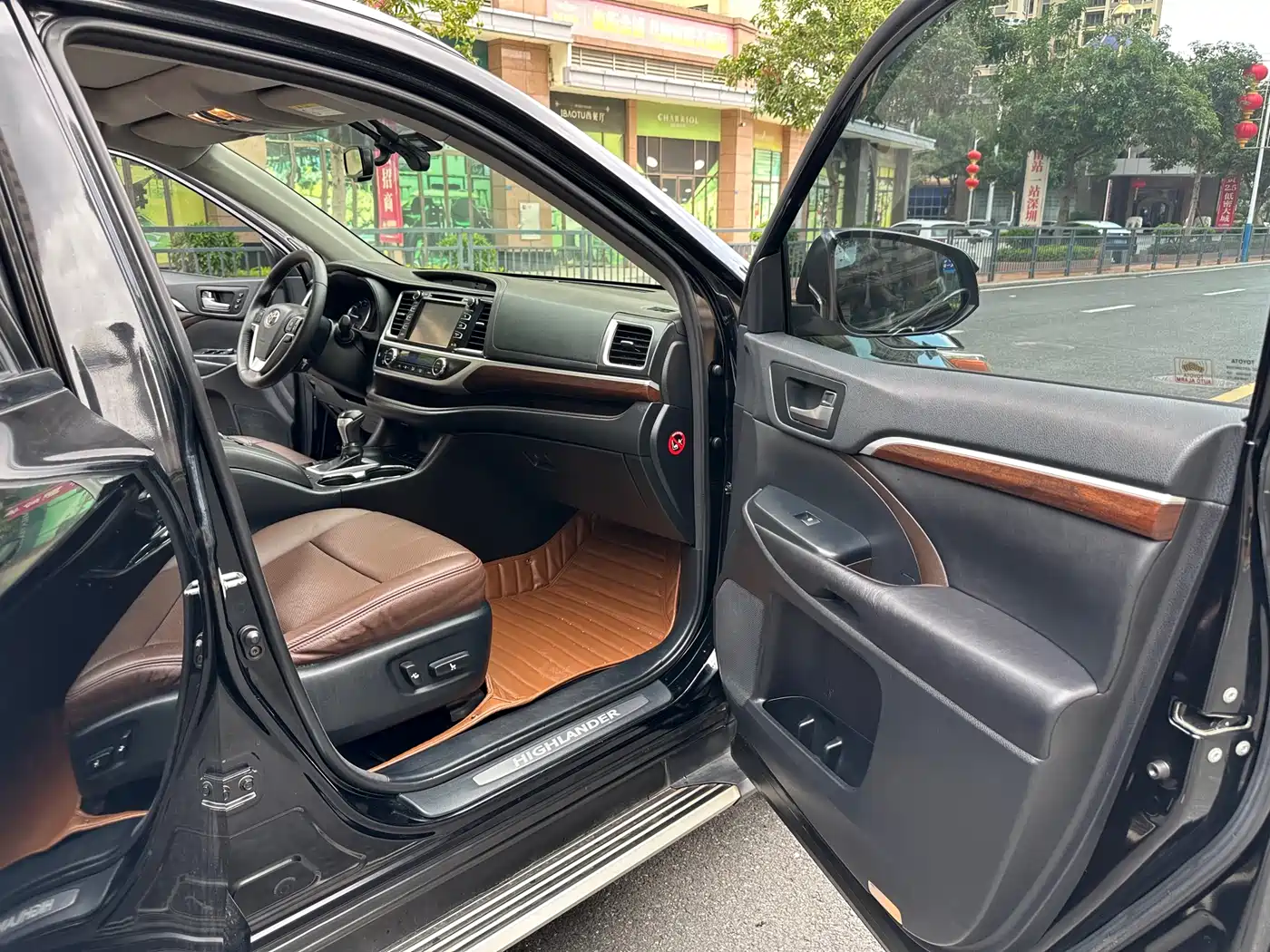 Toyota Highlander 2015 2.0T AWD Ultimate Edition 7-seater фото 27
