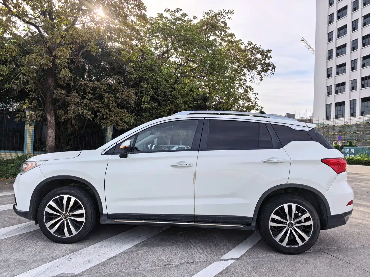 GAC Trumpchi Trumpchi GS4 2017 235T Automatic 2WD Luxury Smart Connected Edition фото 8