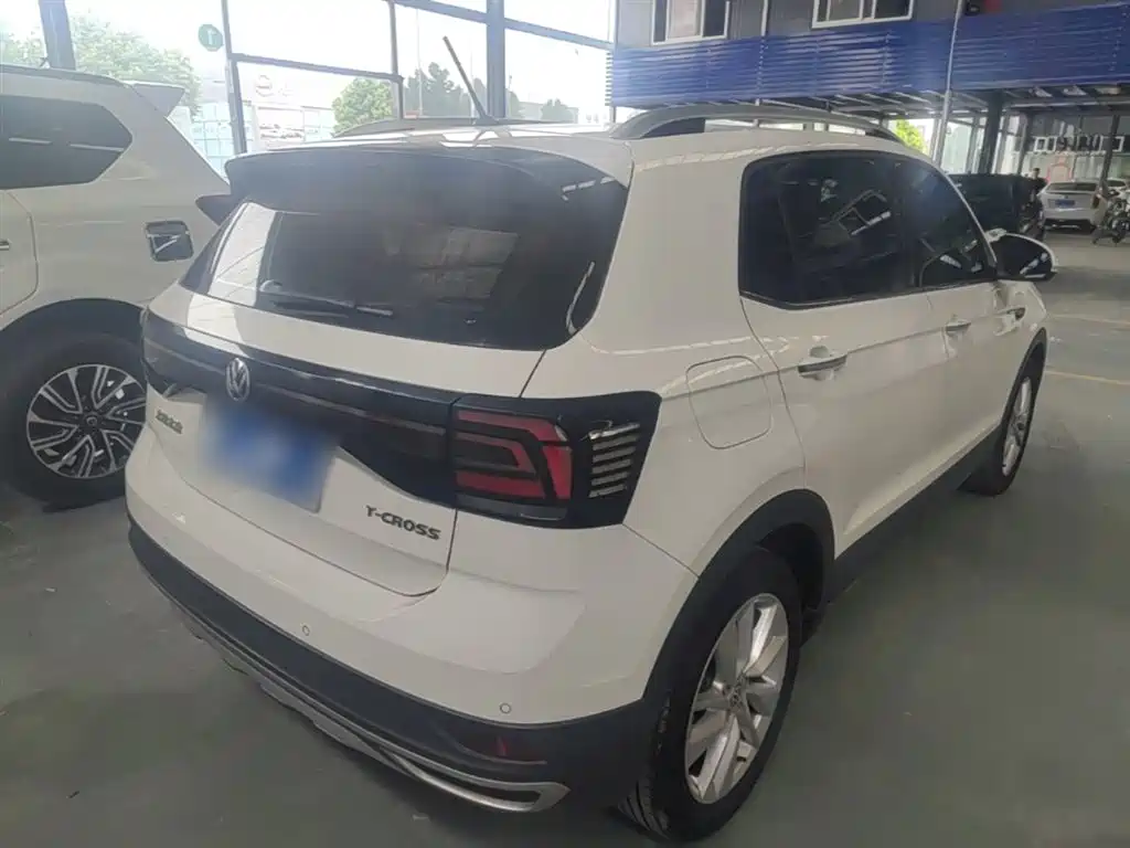 Volkswagen T-Cross 2019 1.5L Automatic Comfort Edition фото 7
