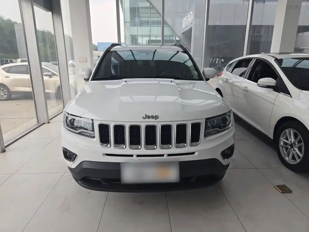 Jeep Compass (Import) 2014 2014 Facelift 2.4L 4WD Comfort Edition