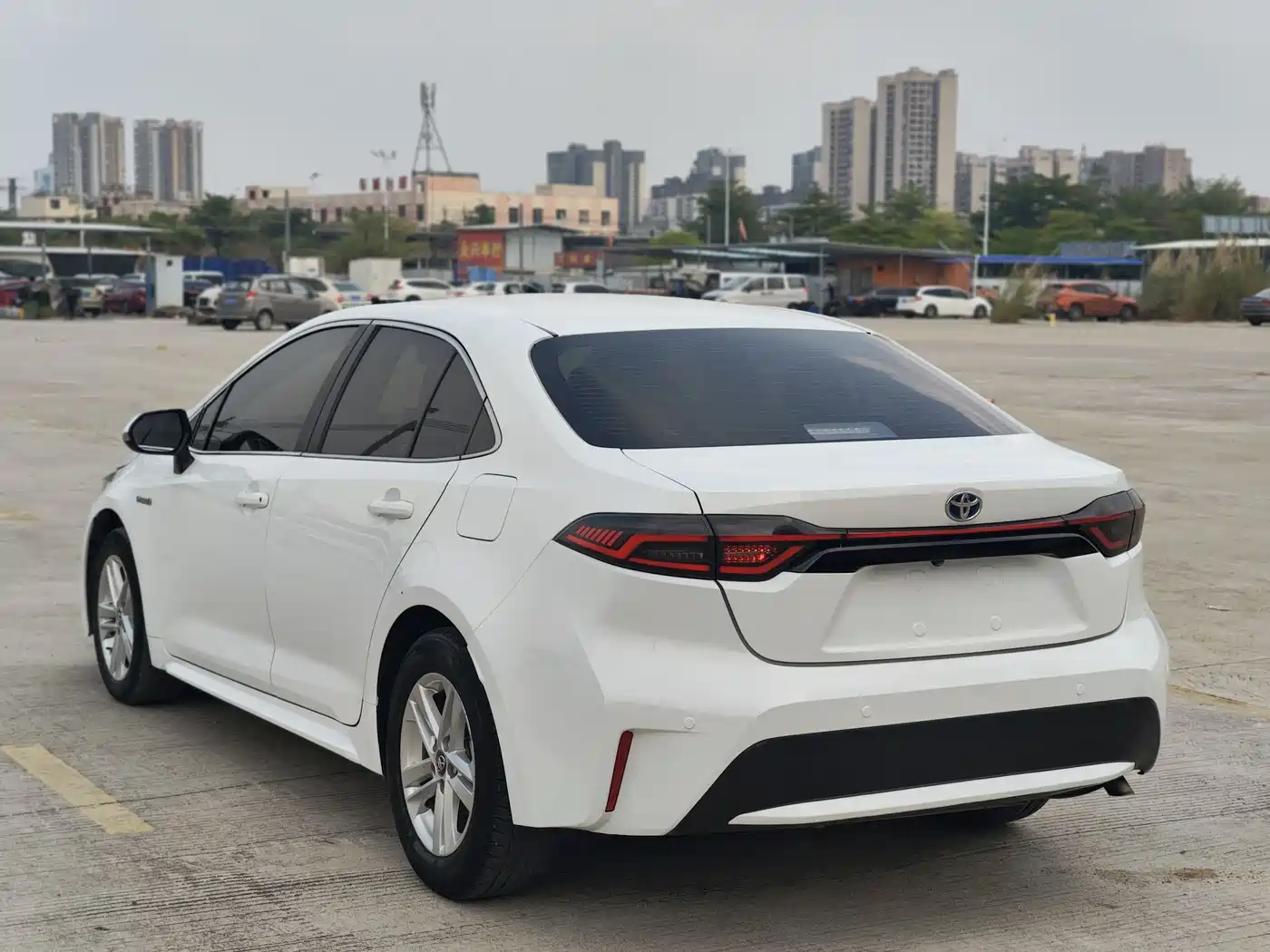 Toyota Levin 2019 Dual Engine 1.8H E-CVT Luxury Edition China V фото 8