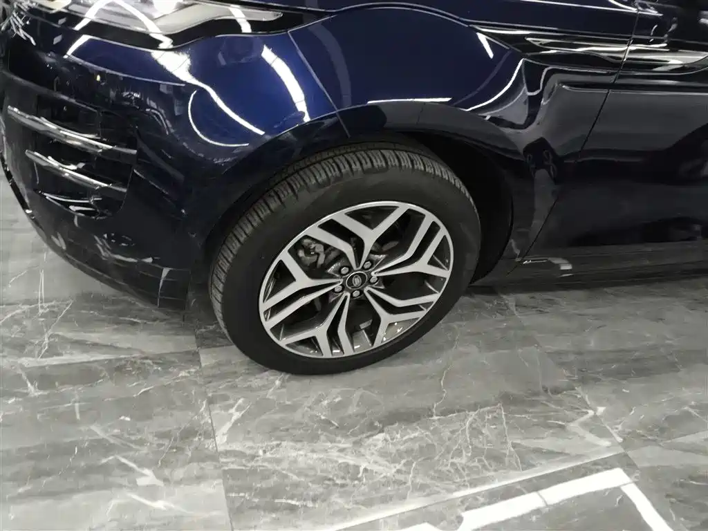 Land Rover Range Rover Evoque New Energy 2021 Range Rover Evoque L P300e Luxury фото 25