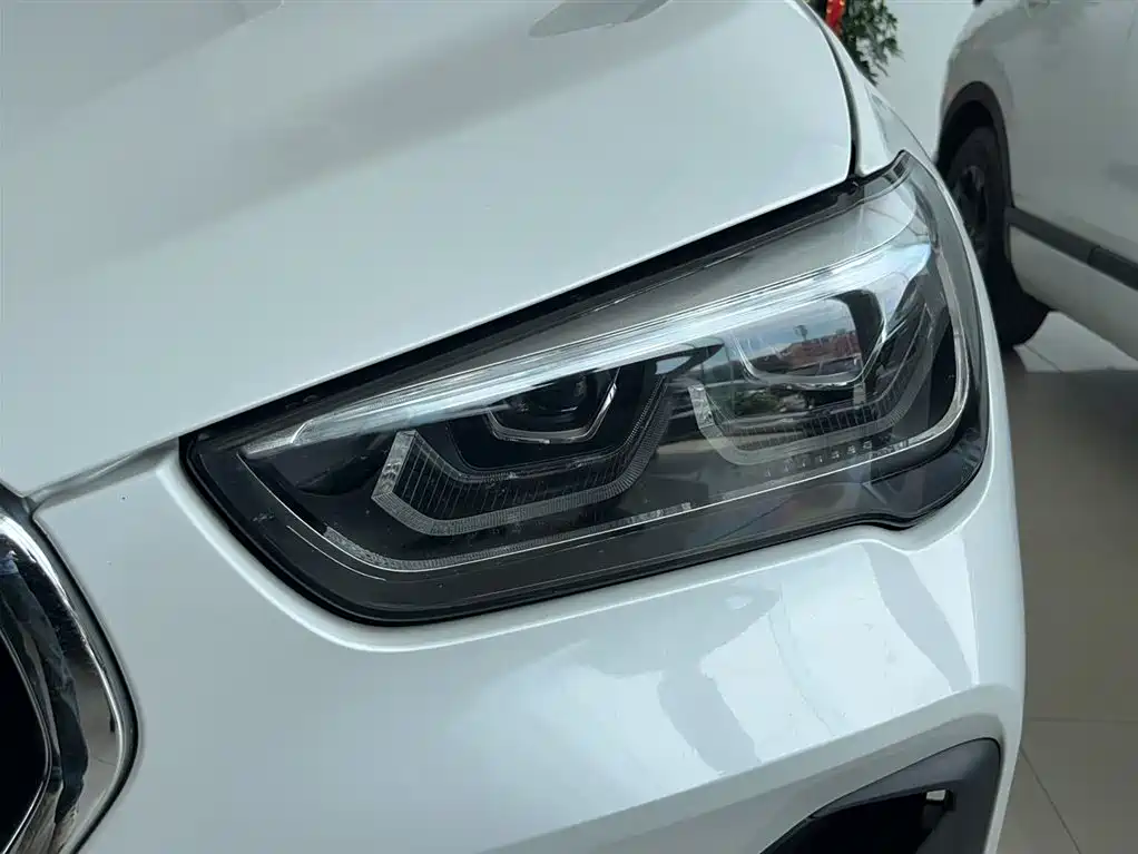 BMW X1 2021 sDrive20Li Fashion фото 8