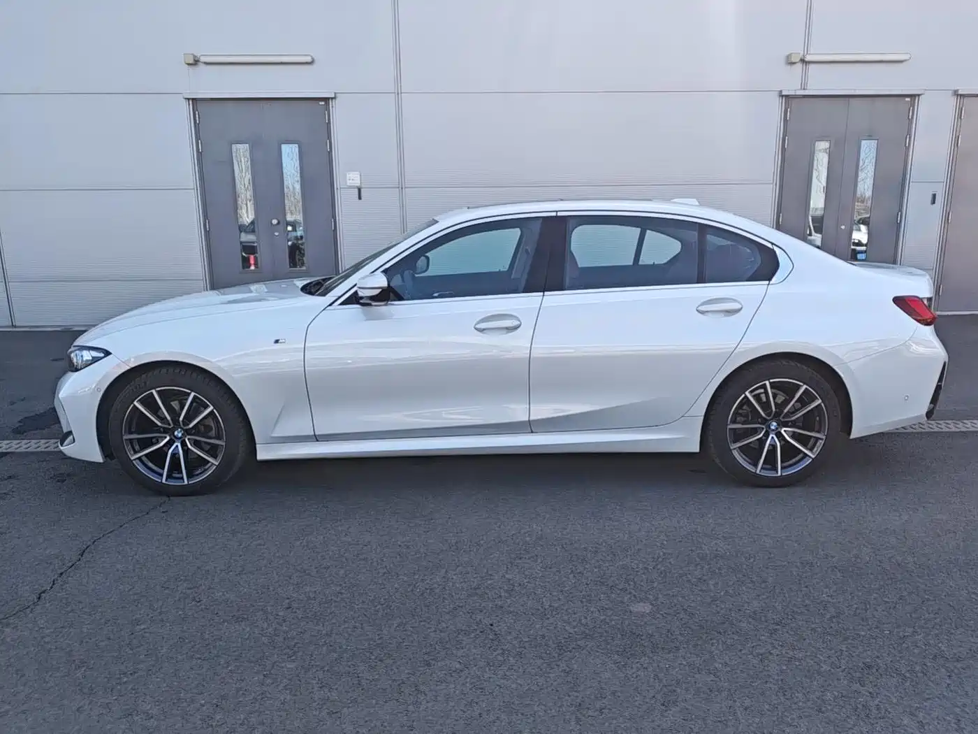 BMW 3 Series 2025 325Li M Sport Package фото 5
