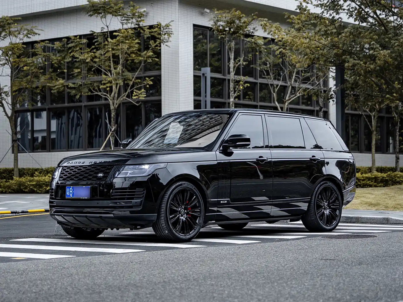 Land Rover Range Rover 2020 3.0 L6 Supreme Creation Extended Version