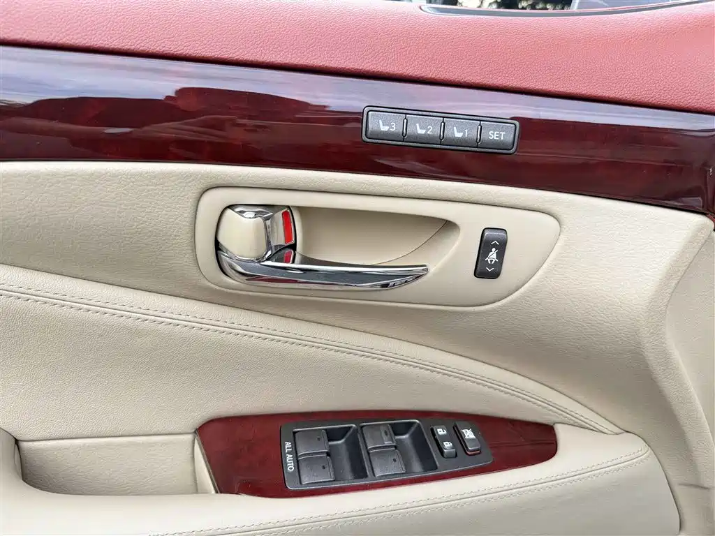 Lexus LS 2006 Model 460 фото 17