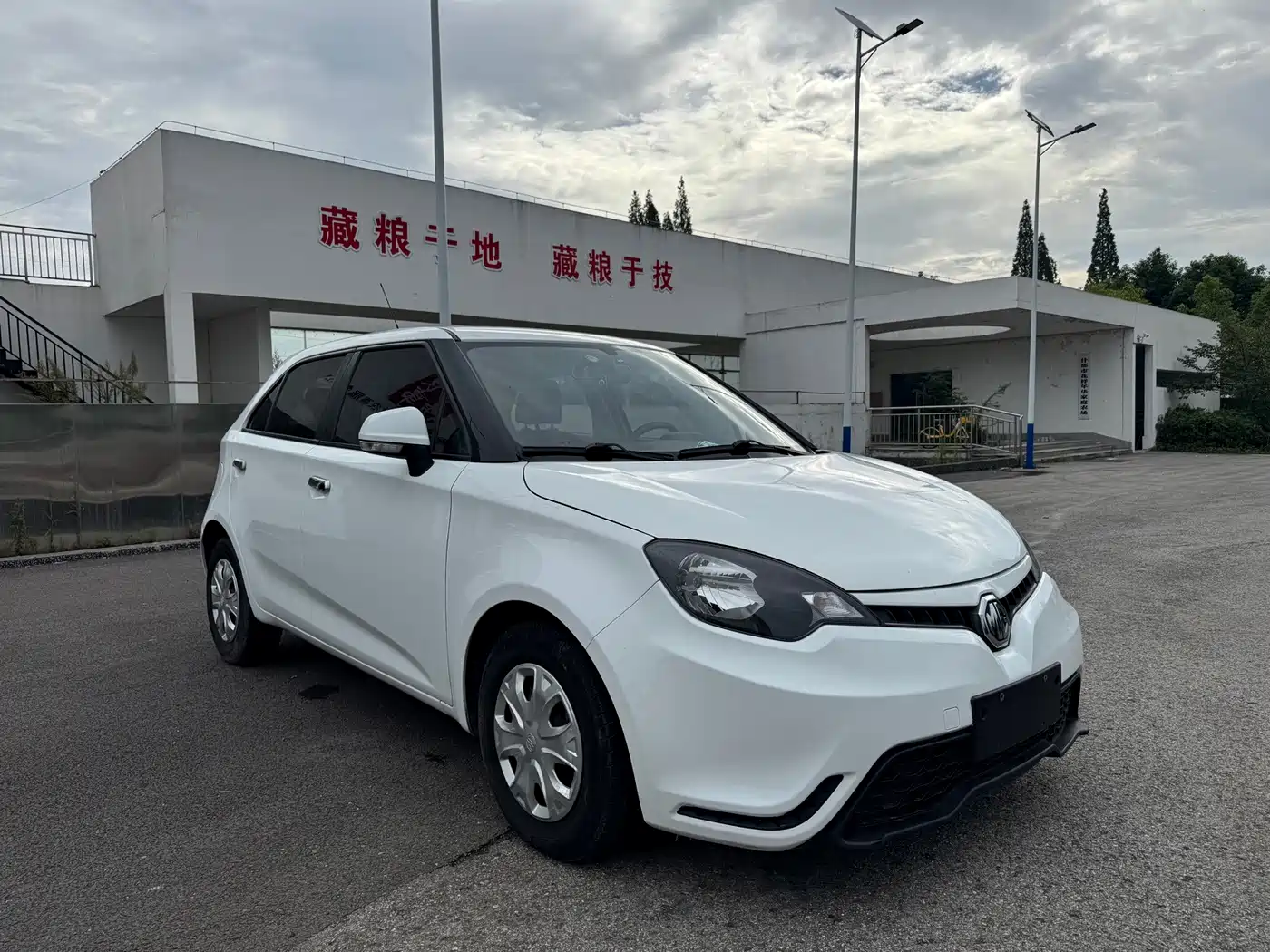 MG 3 2017 2016 1.3L AMT Comfort Edition