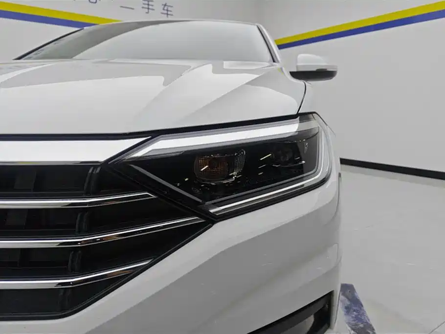 Volkswagen Sagitar 2021 280TSI DSG Surpassing Edition фото 5