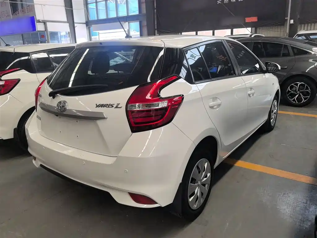 Toyota YARiS L Zhi Xuan 2016 Facelift 1.5E CVT Charming Edition фото 7