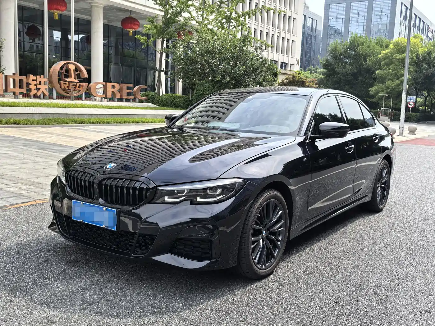 BMW 3 Series 2022 325i M Sport Shadow Edition