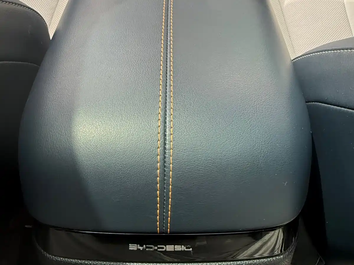 BYD Song PLUS PHEV 2021 DM-i 51KM Honor фото 13