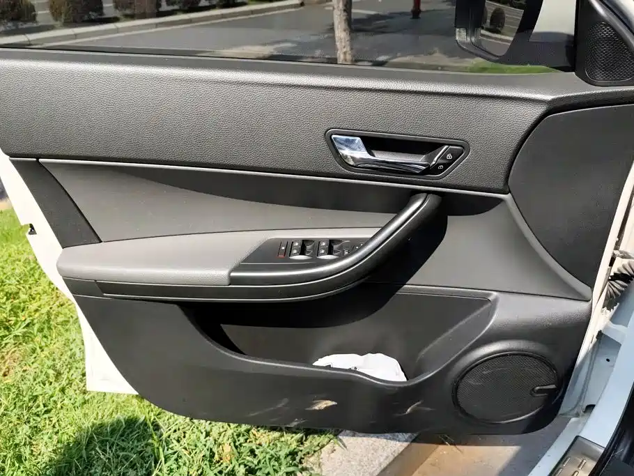 Qoros 3 2020 2021 Model 3S Sedan 1.5T CVT Leading