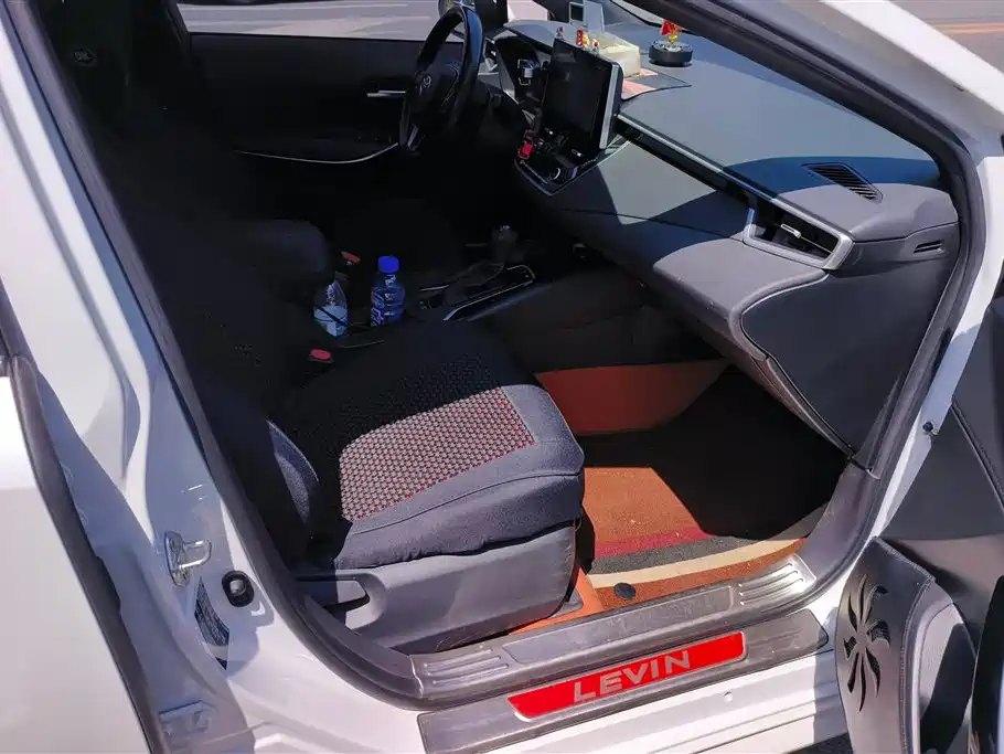 Toyota Levin 2019 Hybrid 1.8H E-CVT Luxury Edition China VI фото 8