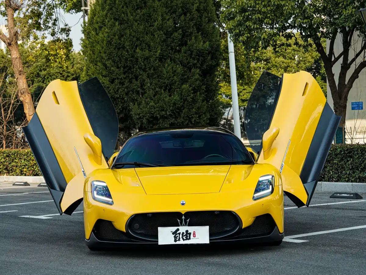 Maserati MC20 2020 3.0T Standard Edition фото 3