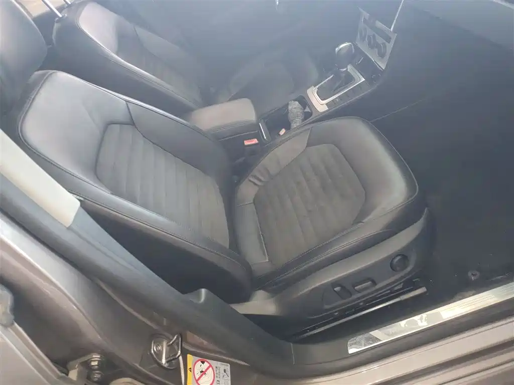 Volkswagen Magotan 2015 1.8TSI Luxury фото 24