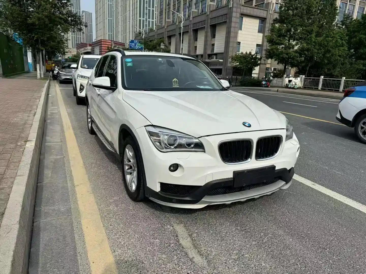 Фото 3 - BMW X1