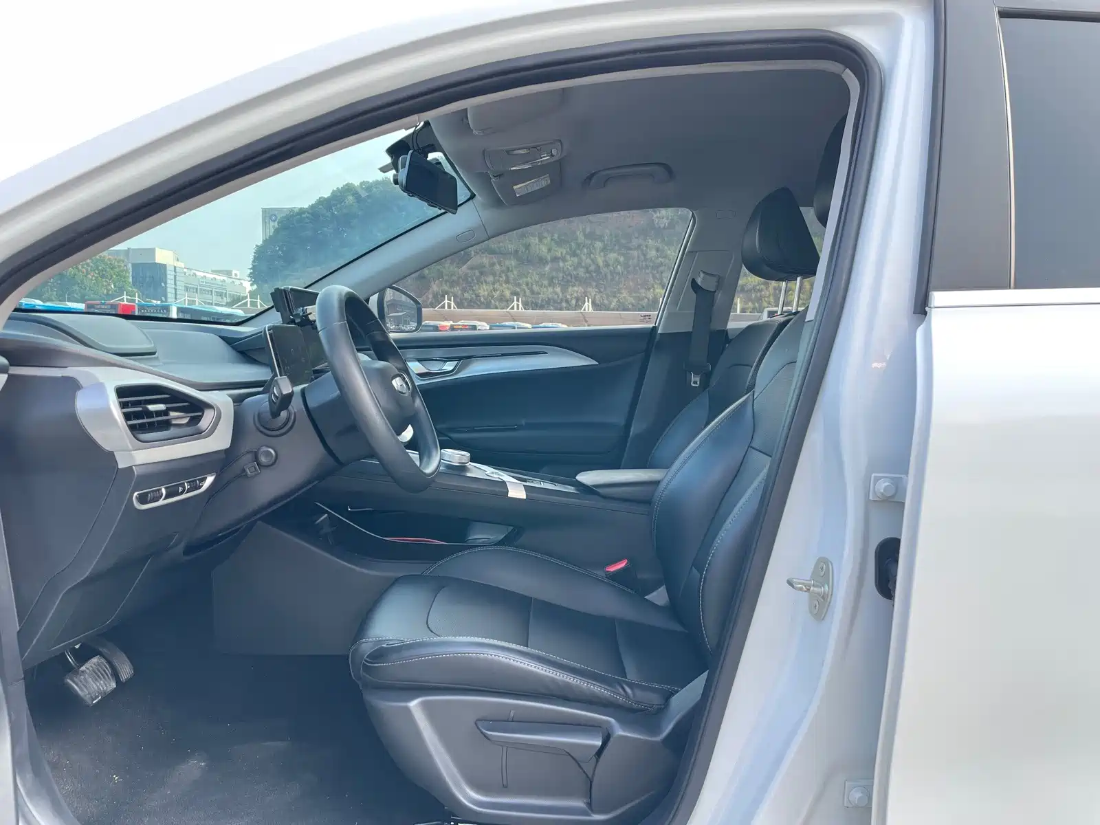 Фото 7 - Geely Geometry A