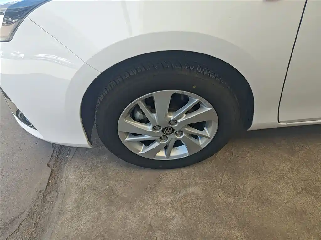 Toyota YARiS L Zhi Xuan 2016 Facelift 1.5G CVT Dynamic Edition фото 23