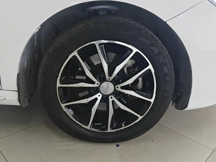BYD Song MAX 2017 1.5T Auto Smart Luxury 7-Seater фото 6