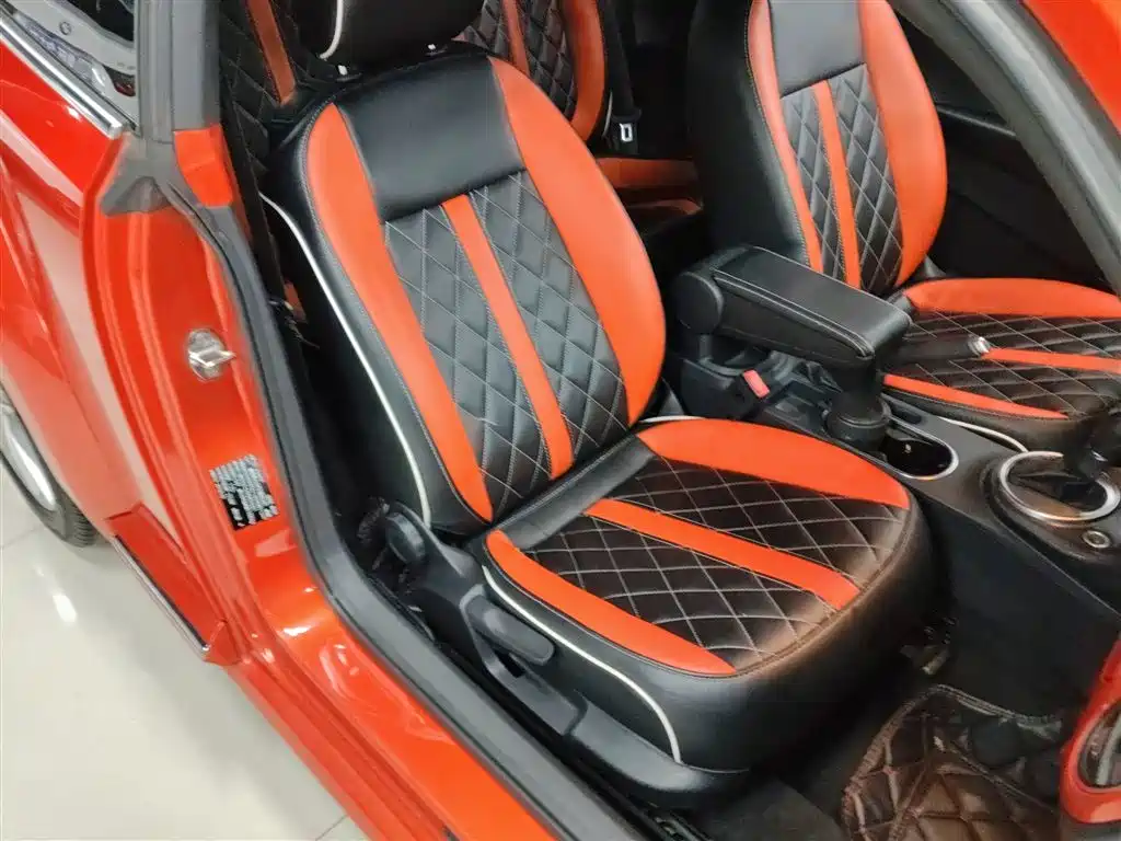 Volkswagen Beetle 2017 180TSI Style фото 25