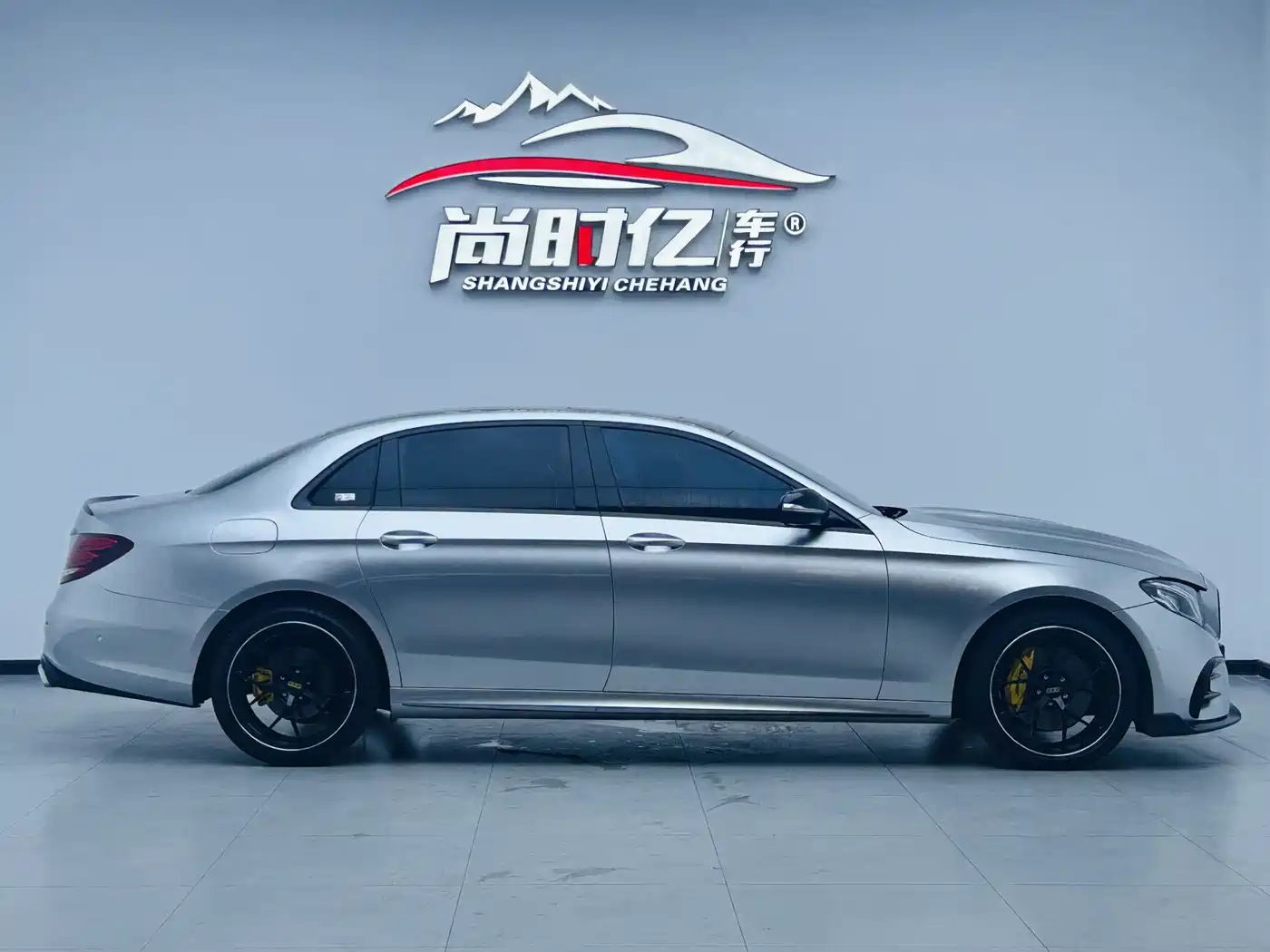 Mercedes-Benz E-Class 2016 E 300 L Sport Fashion Type фото 5