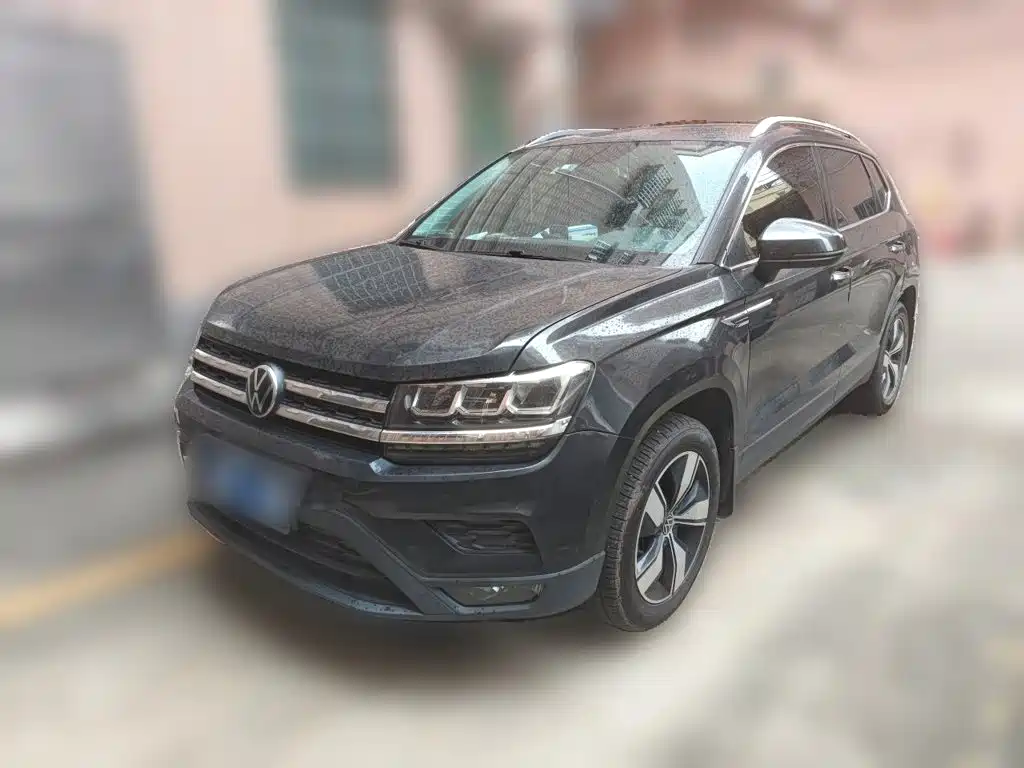صورة 1 - Volkswagen Tharu
