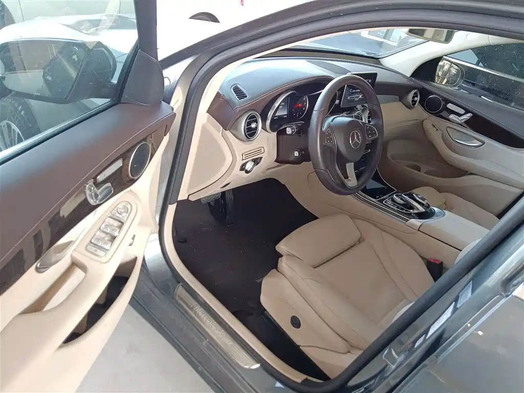 Mercedes-Benz GLC 2017 GLC 260 4MATIC Dynamic фото 13
