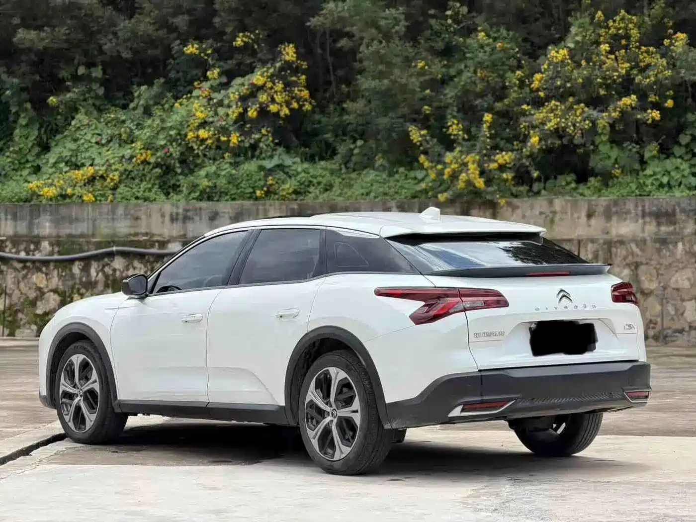Citroën Versailles C5 X 2023 2022 1.6T Enjoy Extraordinary Tiger Year Opening Edition