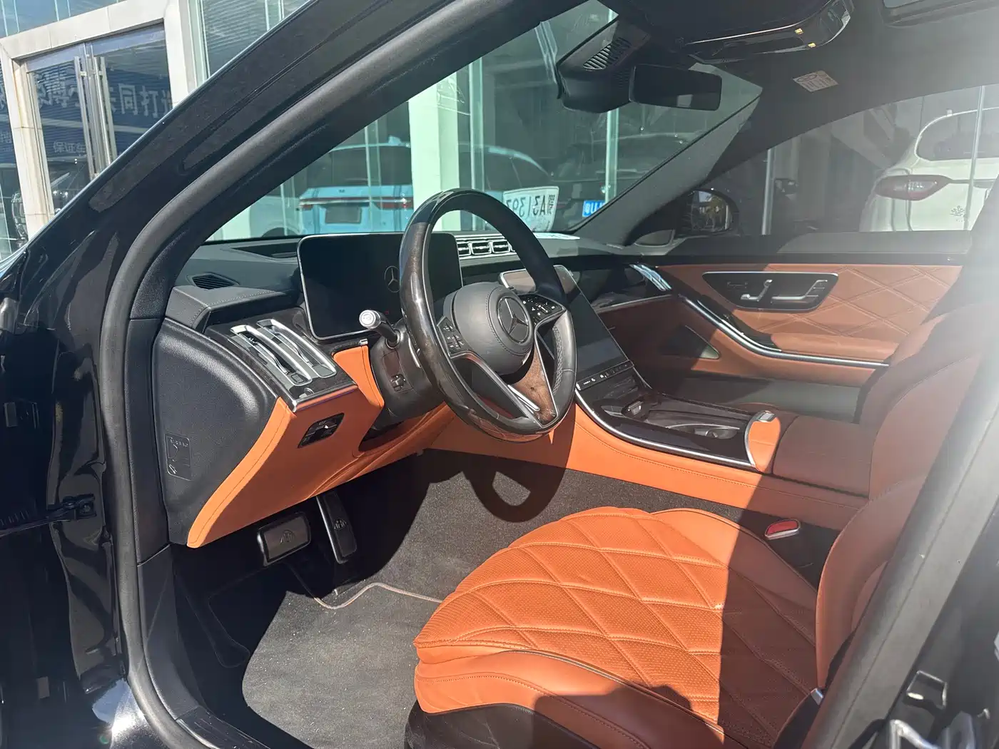 Mercedes-Benz Maybach S-Class 2025 Model S 480 4MATIC фото 4