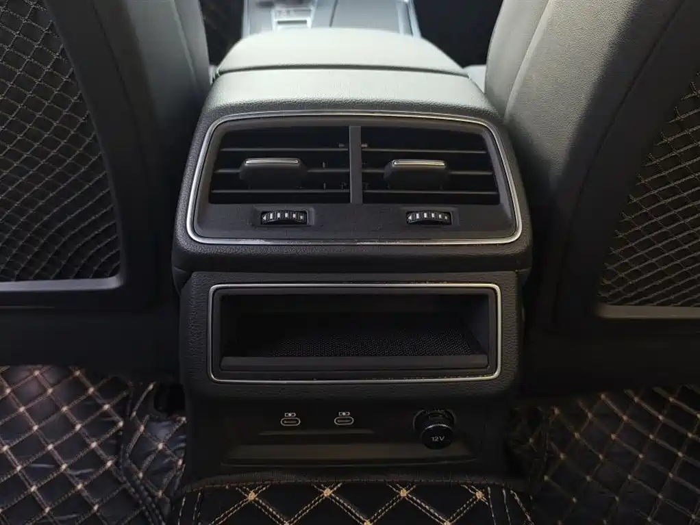 Audi A6L 2024 40 TFSI Luxury Dynamic фото 8