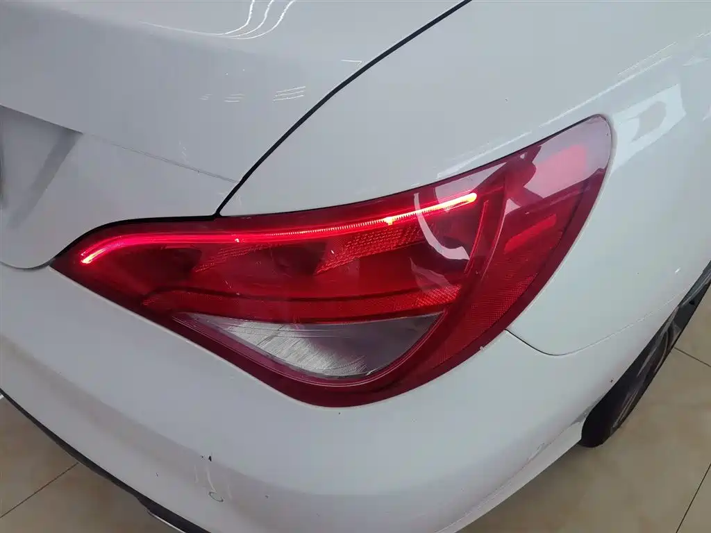 Mercedes-Benz CLA (Import) 2019 CLA 200 Sport фото 8