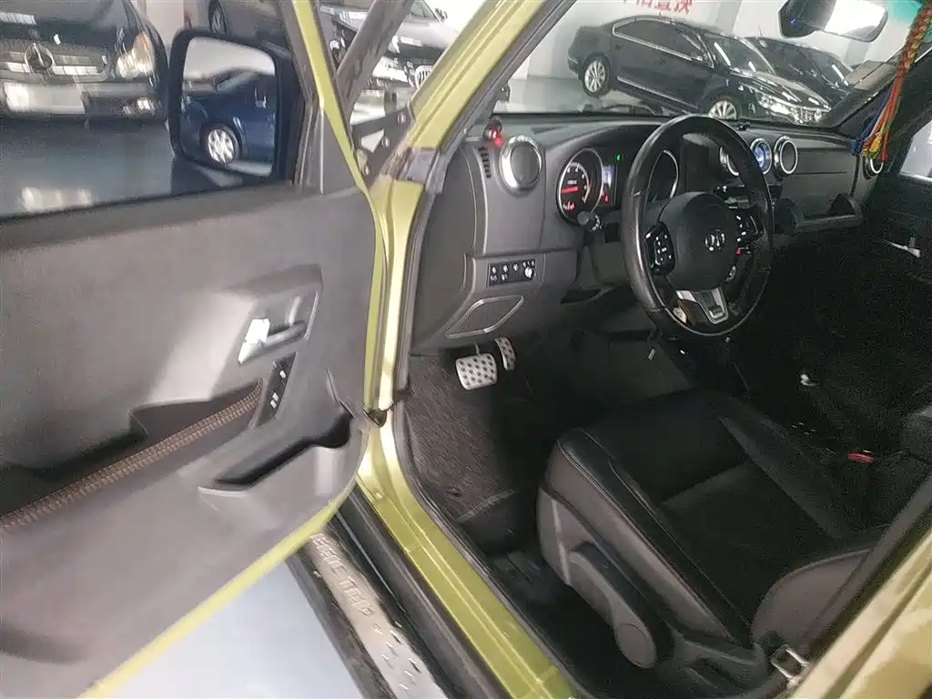 BAIC ORV Beijing Offroad BJ40 2016 Model 40L 2.3T Automatic 4WD Exclusive фото 16