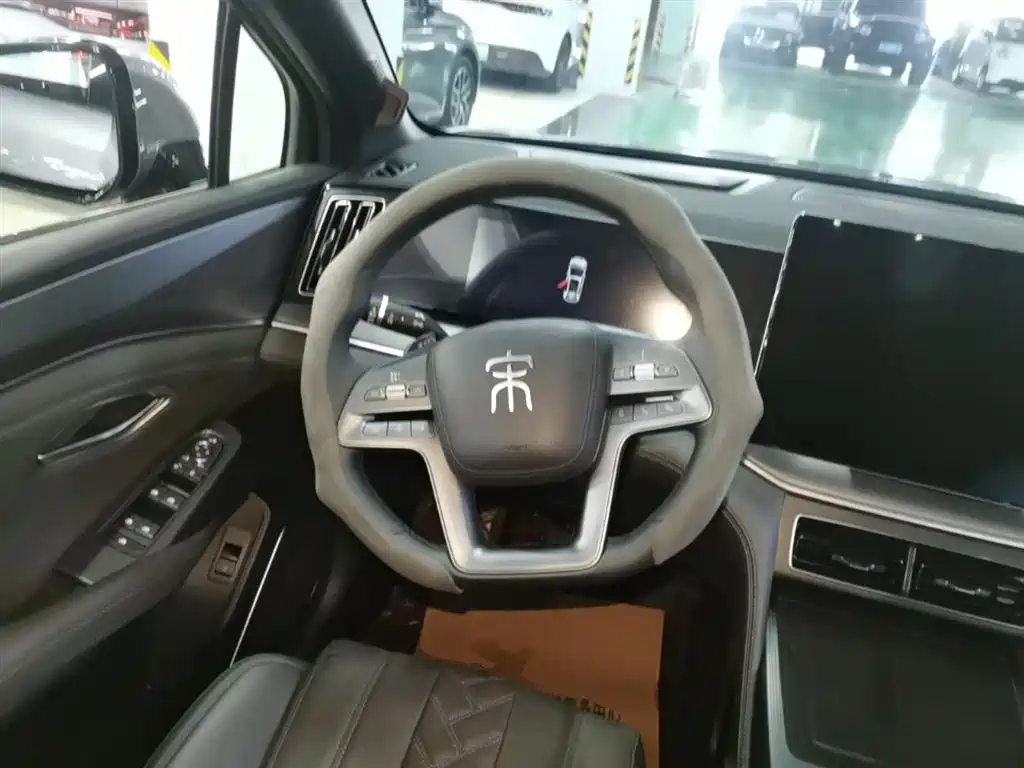 BYD Song L DM-i 2025 Smart Drive Edition 112km Surpassing фото 11