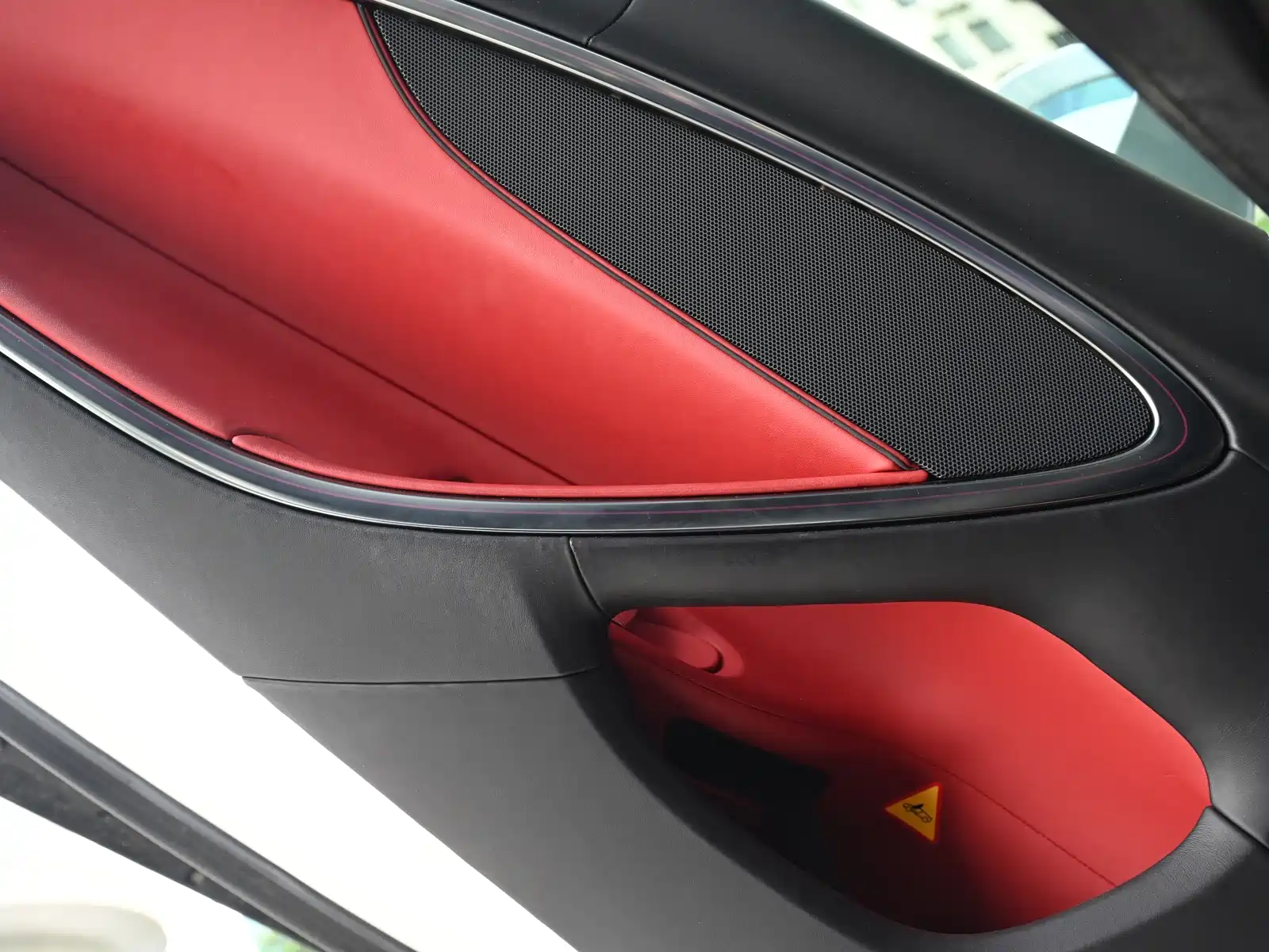 صورة 13 - McLaren Artura