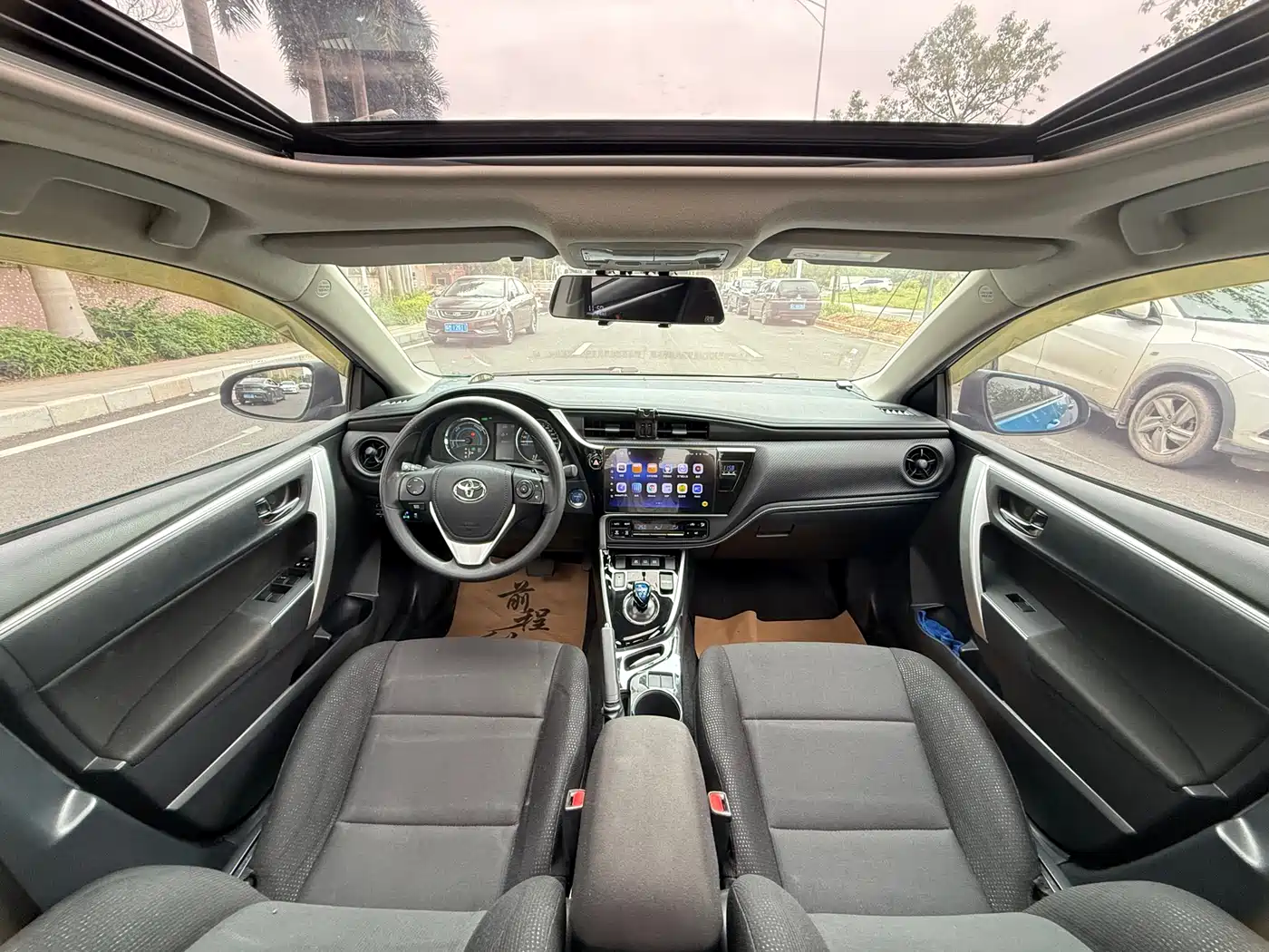Toyota Levin 2017 Facelift Hybrid 1.8H GS E-CVT Elite Sunroof Edition China V фото 9