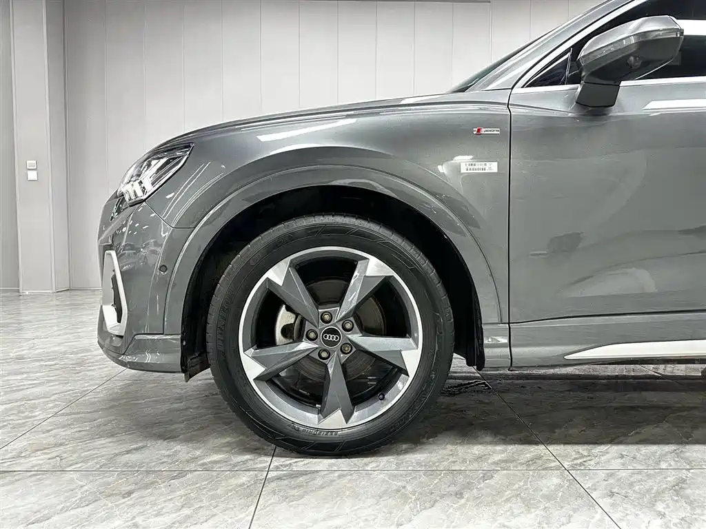 Audi Q3 2022 35 TFSI Fashion Dynamic фото 8