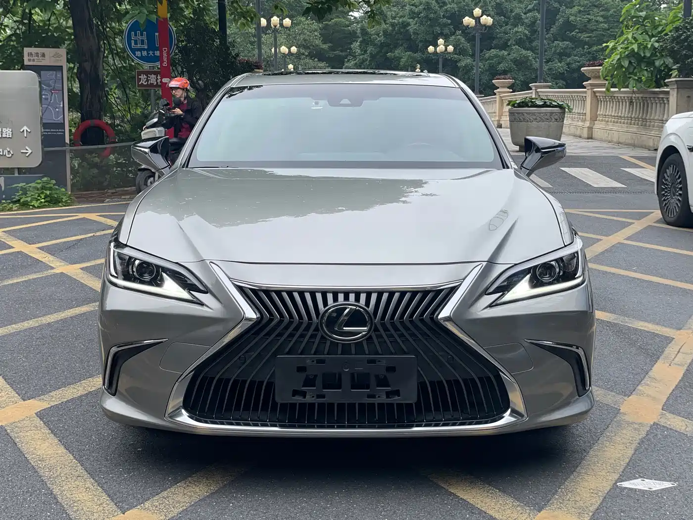 Lexus ES 2018 200 Excellence Edition China V фото 2