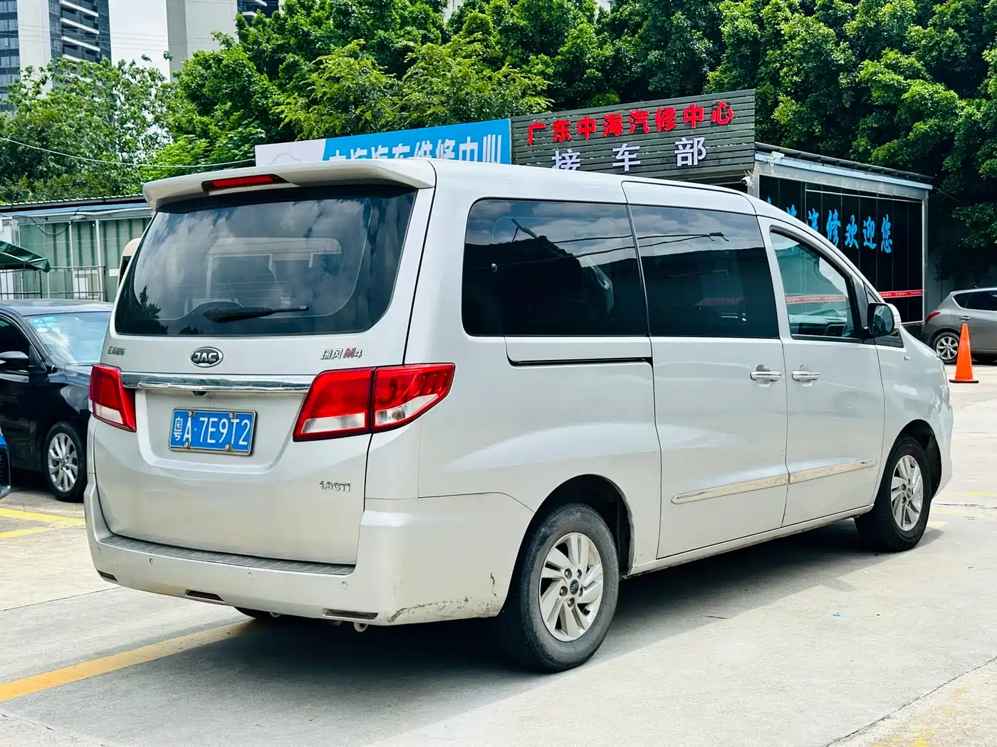 JAC Refine Refine M4 2017 2017 1.9T Diesel Manual Luxury