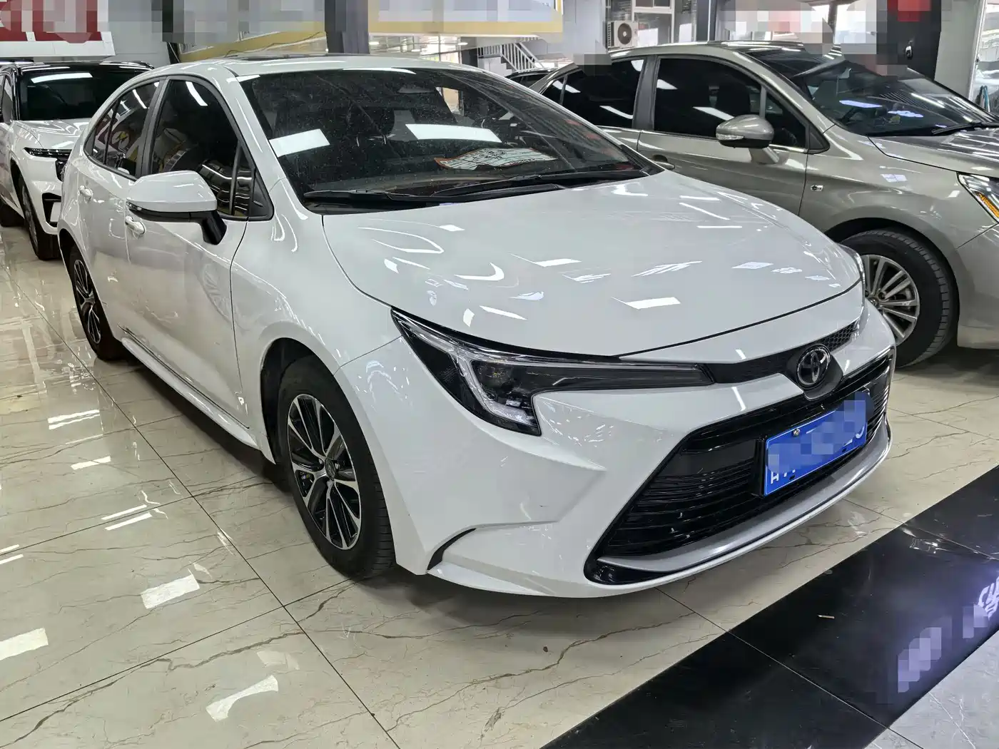 Toyota Levin 2024 Smart Hybrid 1.8L Knight Edition фото 3
