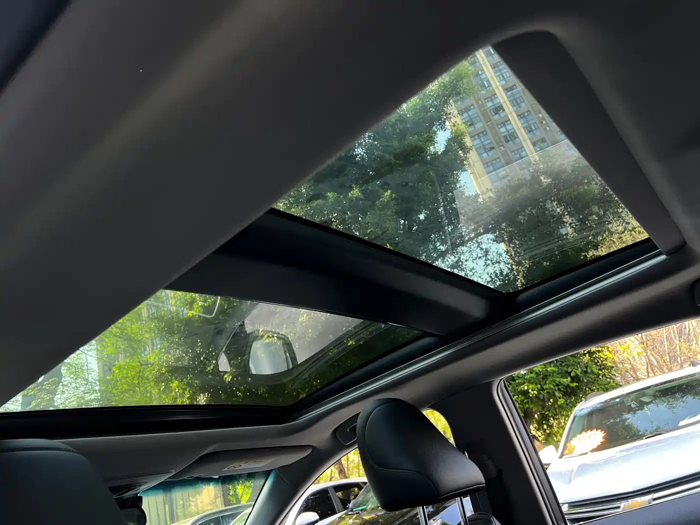 Toyota Camry 2019 2.5G Luxury Edition China VI фото 21