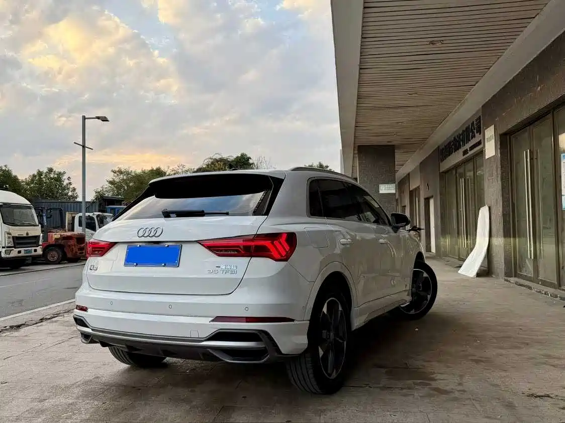 Audi Q3 2021 35 TFSI Fashion Sport фото 4